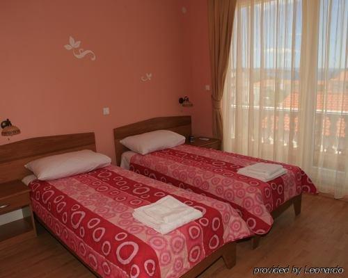 Villa Cezar Kaštel Lukšić 객실 사진